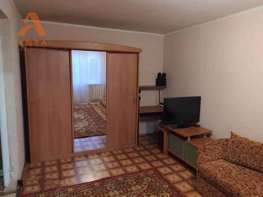 Продажа 1 кімнатної квартири на Сквирська вулиця 4