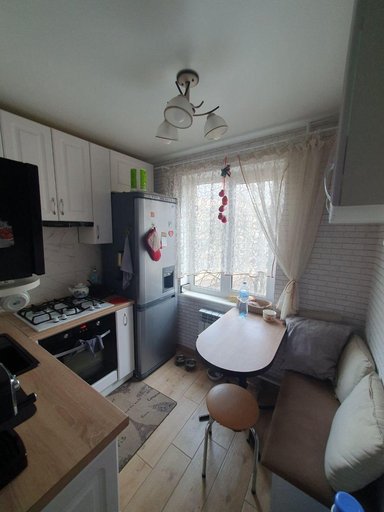Продажа 2 кімнатної квартири на Жилянська вулиця 146