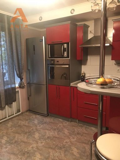 Продажа 3 кімнатної квартири на вулиця Олексія Береста 5