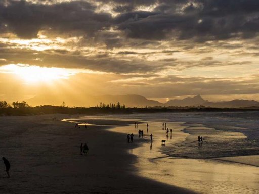 Оренда 5 кімнатного будинку по вулиця Павла Загребельного 8