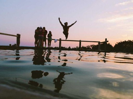 Продажа студії на вулиця Генерала Момота 10