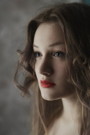 Любов Шелест