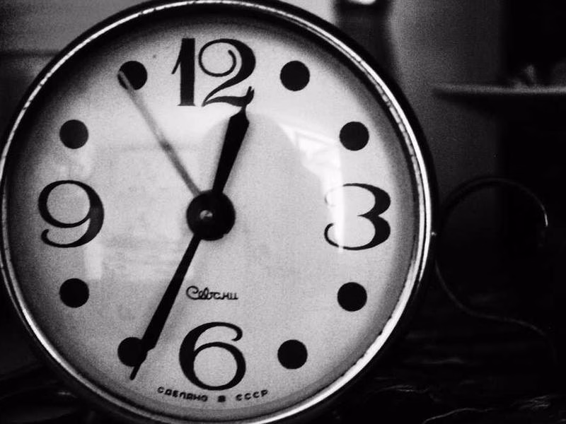 По всій системі фільму про записи співробітників впевнено цікавий.