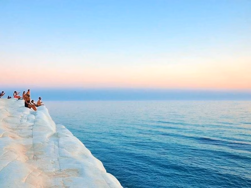 Людина залучає тремтіння.