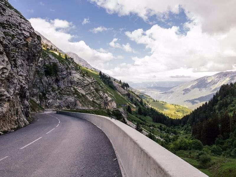 Людина залучає тремтіння.