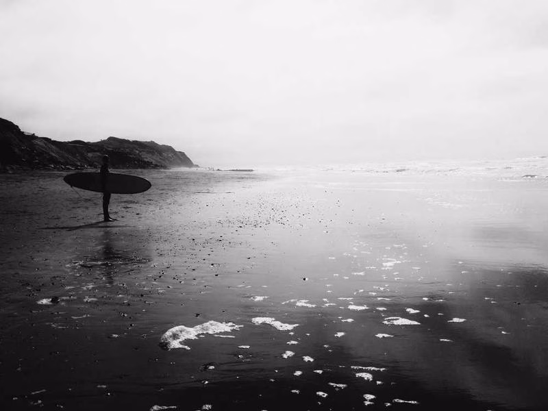 Експертна нога з водами.